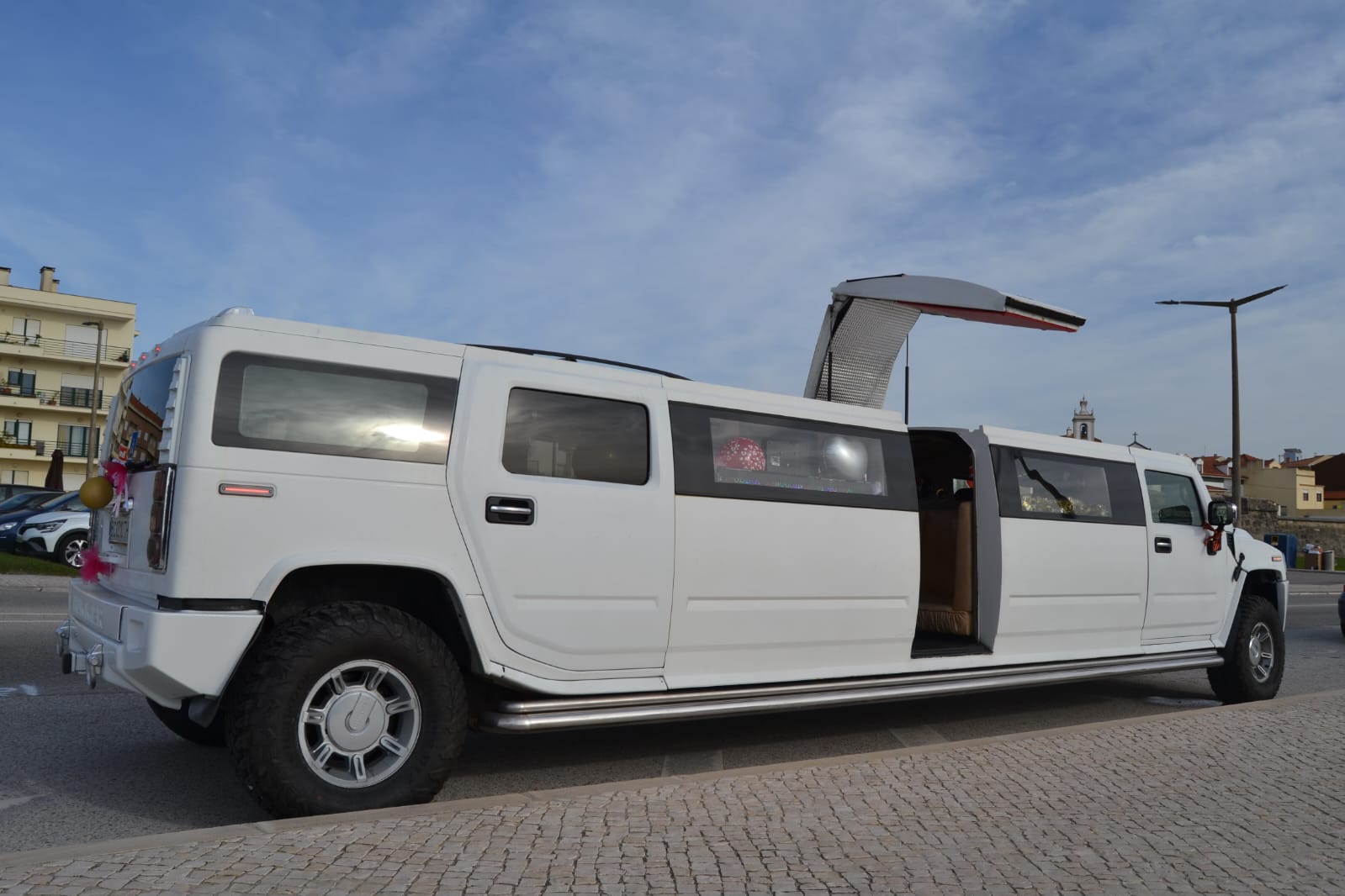 Hummer Limousine